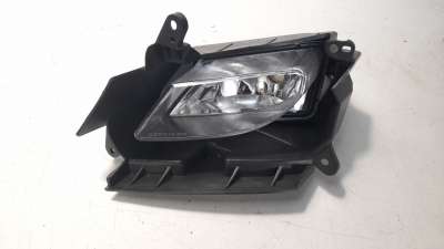 Recambio de faro antiniebla izquierdo para mazda 3 lim. (bl) 2008-2013 referencia OEM IAM BDG851690B 108602304 MZ3304414