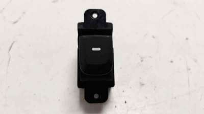 Recambio de mando elevalunas trasero izquierdo para hyundai i10 2013- 1.2 cat referencia OEM IAM 71223B4000  