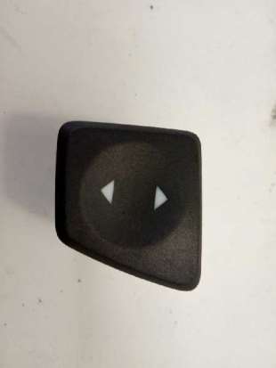 Recambio de mando elevalunas delantero derecho para fiat nuova 500 (150) 2007- color therapy referencia OEM IAM 3050604914A  