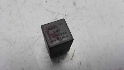Recambio de rele para ford escort berl./turnier 1995-2000 referencia OEM IAM 88AG18C641AA  