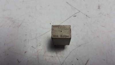 Recambio de rele para ford sierra berlina 1987- referencia OEM IAM 88AG13L028AA  