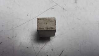 Recambio de rele para ford sierra berlina 1987- referencia OEM IAM 88AG13L028AA  