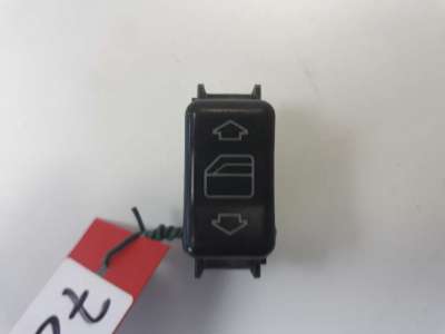 Recambio de mando elevalunas trasero izquierdo para mercedes-benz clase c (w202) berlina 1993-2000 250 diesel (202.125) referenc
