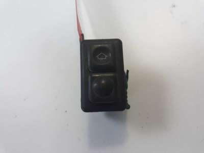 Recambio de mando elevalunas delantero derecho para bmw serie 3 berlina (e30) 1982- referencia OEM IAM 1367373  