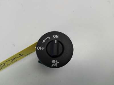 Recambio de interruptor para renault megane iii berlina 5 p 2008-2016 dynamique referencia OEM IAM   