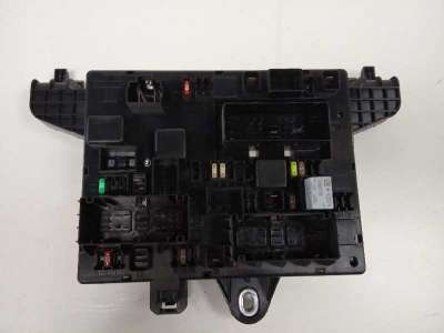 Recambio de caja reles / fusibles para opel astra j lim. 2009-2015 excellence referencia OEM IAM 13368651  