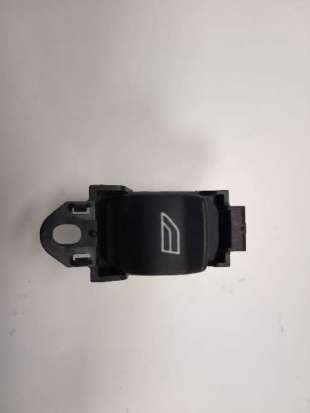 Recambio de mando elevalunas trasero derecho para volvo v50 familiar 2004-2012 2.4 momentum referencia OEM IAM 30774163  