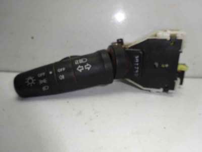 Recambio de mando intermitentes para nissan cabstar 09.06 2006-2013 referencia OEM IAM 361750  
