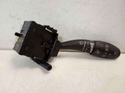 Recambio de mando limpia para hyundai i30 2007-2012 classic referencia OEM IAM 934202R010  