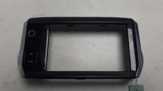 Recambio de moldura para peugeot 208 2012-2019 style referencia OEM IAM 9673861377  