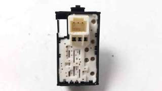 Recambio de mando elevalunas trasero derecho para toyota auris 2012-2019 1.2 16v turbo cat referencia OEM IAM   