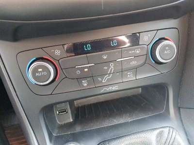 Recambio de mando climatizador para ford focus lim. 2014-2018 trend + referencia OEM IAM F1ET18C612AG  
