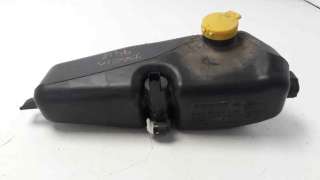 Recambio de deposito limpia para dacia sandero 2008-2013 básico referencia OEM IAM 289105682R  
