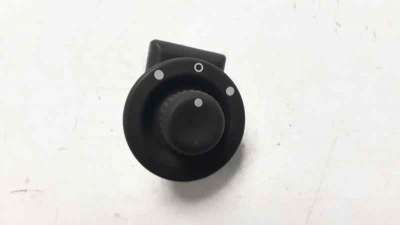 Recambio de mando retrovisor para dacia sandero 2008-2013 básico referencia OEM IAM 255704649R  