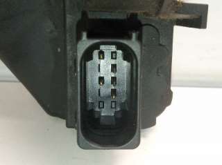 Recambio de cerradura puerta trasera izquierda para opel insignia berlina 2008-2017 cosmo referencia OEM IAM 13503177 3023753E01