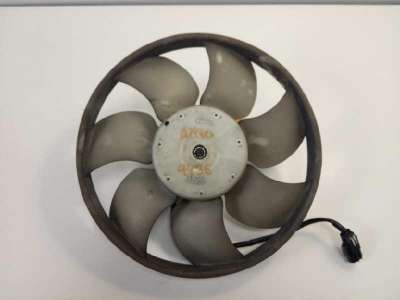 Recambio de electroventilador para toyota aygo (kgb/wnb) 2005-2015 1.0 cat referencia OEM IAM 163628EA01 47357 