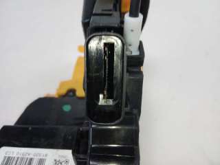 Recambio de cerradura puerta delantera derecha para kia cee´d 2012-2018 drive referencia OEM IAM 81320A2300  