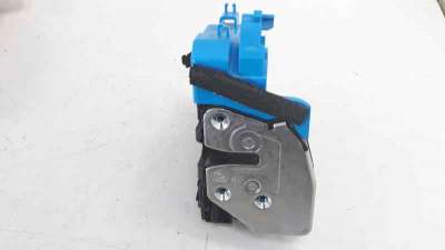 Recambio de cerradura puerta trasera derecha para kia cee´d 2012-2018 drive referencia OEM IAM 81420A2300  