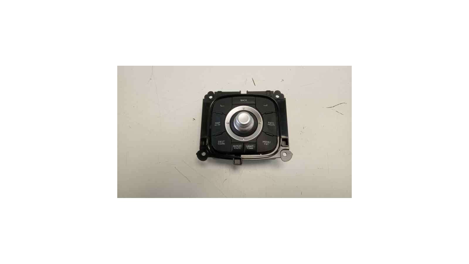Recambio de sistema navegacion gps para renault laguna iii 2007-2016 authentique referencia OEM IAM 259153398R 281155676R 253B00 Recambio de sistema navegacion gps para renault laguna iii 2007-2016 authentique referencia OEM IAM 259153398R 281155676R 253B00