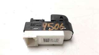 Recambio de mando elevalunas trasero izquierdo para mazda 3 lim. (bl) 2008-2013 active referencia OEM IAM BCD166380A  