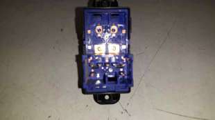 Recambio de mando elevalunas delantero derecho para kia rio (yb) 2016- 1.2 cat referencia OEM IAM 935751W010   2