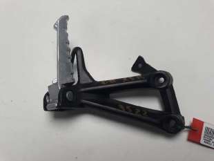 Recambio de estribo lateral para yamaha xsr 900 2015- xsr 900 referencia OEM IAM   