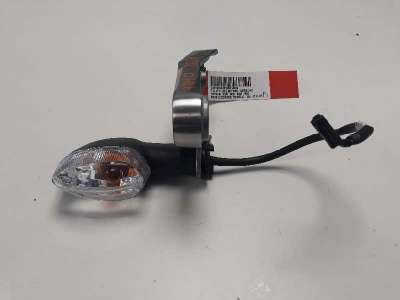 Recambio de piloto delantero derecho para yamaha xsr 900 2015- xsr 900 referencia OEM IAM B90833200000  