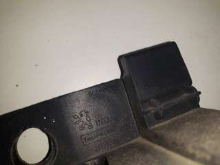 Recambio de molduras traseras para peugeot 5008 2009-2017 1.6 hdi fap referencia OEM IAM 9686247380  