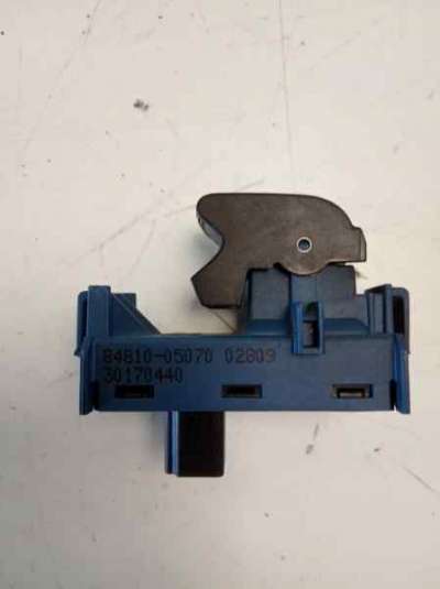 Recambio de mando elevalunas delantero derecho para toyota verso 2009-2018 active referencia OEM IAM 848100F030  