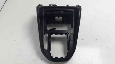 Recambio de moldura para kia carens ( ) 2013- x-tech referencia OEM IAM   