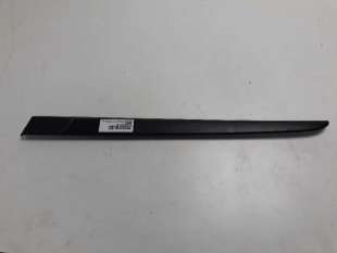 Recambio de moldura para renault clio iii 2005-2016 collection referencia OEM IAM 8200289923  