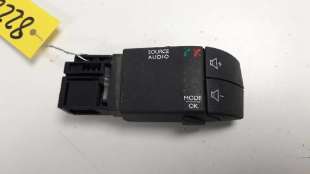 Recambio de mando multifuncion para dacia duster 2010-2018 laureate 4x2 referencia OEM IAM 255522448R  