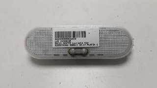 Recambio de luz interior para dacia duster 2010-2018 laureate 4x2 referencia OEM IAM 8200074362  