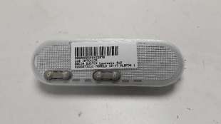 Recambio de luz interior para dacia duster 2010-2018 laureate 4x2 referencia OEM IAM 8200073231  