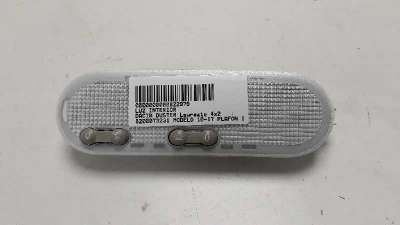 Recambio de luz interior para dacia duster 2010-2018 laureate 4x2 referencia OEM IAM 8200073231  