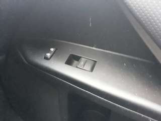 Recambio de mando elevalunas delantero derecho para toyota lexus ct 2010-2014 200h referencia OEM IAM   