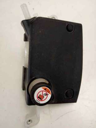Recambio de deposito expansion para toyota lexus ct 2010-2014 200h referencia OEM IAM 1648028080  