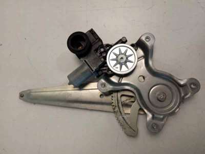 Recambio de elevalunas trasero izquierdo para toyota lexus ct 2010-2014 200h referencia OEM IAM 6980422200  