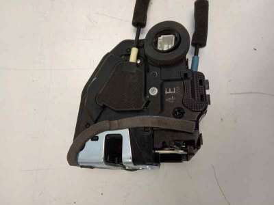 Recambio de cerradura puerta trasera derecha para toyota lexus ct 2010-2014 200h referencia OEM IAM   