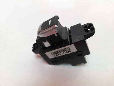 Recambio de mando elevalunas delantero derecho para kia carens ( ) 2013- 1.7 crdi cat referencia OEM IAM 93575A4020CA  