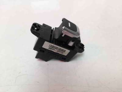Recambio de mando elevalunas trasero derecho para kia carens ( ) 2013- 1.7 crdi cat referencia OEM IAM 93580A4000CA  
