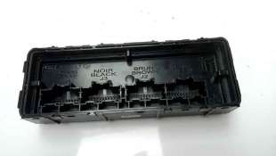 Recambio de caja reles / fusibles para opel astra j lim. 2009-2015 selective referencia OEM IAM 901517430004  