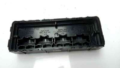 Recambio de caja reles / fusibles para opel astra j lim. 2009-2015 selective referencia OEM IAM 901517430004  