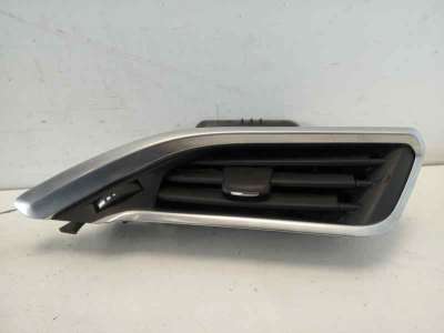Recambio de rejilla aireadora para peugeot 2008 2013- referencia OEM IAM 9673131677  
