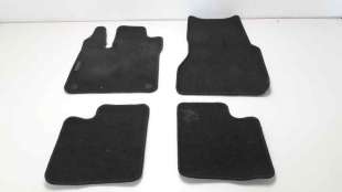 Recambio de juego alfombrillas para renault twingo iii 2014- luxe referencia OEM IAM 8201476005  