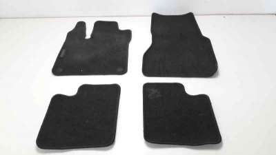 Recambio de juego alfombrillas para renault twingo iii 2014- luxe referencia OEM IAM 8201476005  