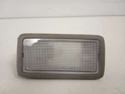 Recambio de luz interior para toyota auris 2006-2012 hybrid active referencia OEM IAM 8134030100  