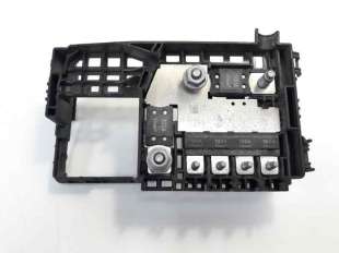 Recambio de caja reles / fusibles para opel insignia berlina 2008-2017 sport referencia OEM IAM 20999170  