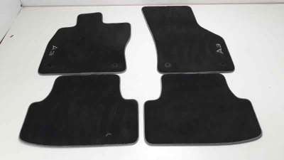 Recambio de juego alfombrillas para audi a3 sedán(8vs) 2013-2016 attraction referencia OEM IAM 8V1061271B  