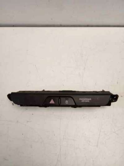 Recambio de warning para kia rio (yb) 2016- concept referencia OEM IAM 93790H8010WK 4D63611000 
